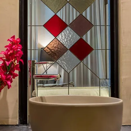 فندق Elg Contessa Boutique 4*