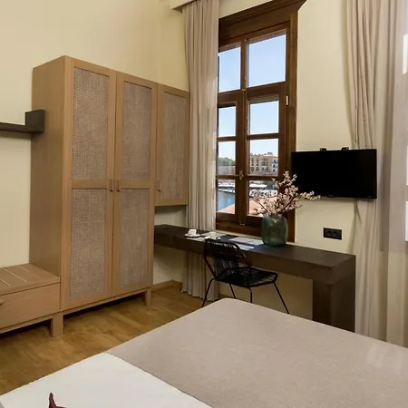 Szálloda Elg Contessa Boutique Hriszí Aktí Haniá