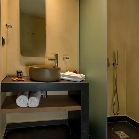 Elg Contessa Boutique Готель 4*