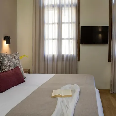 Elg Contessa Boutique Готель 4*