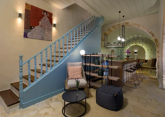 Elg Contessa Boutique