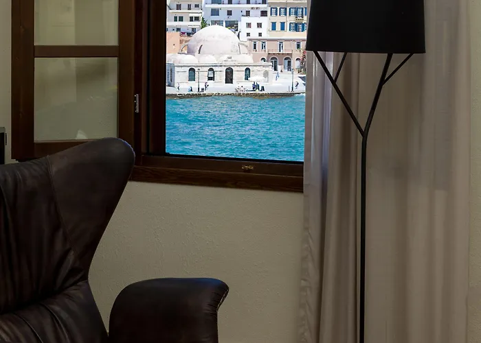 Elg Contessa Boutique